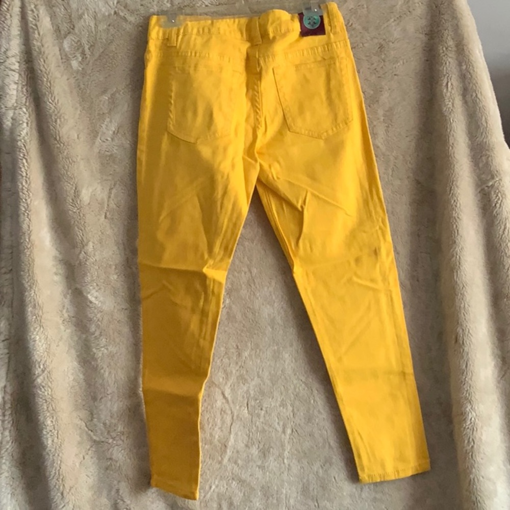 Jeans - Picture 2 of 2